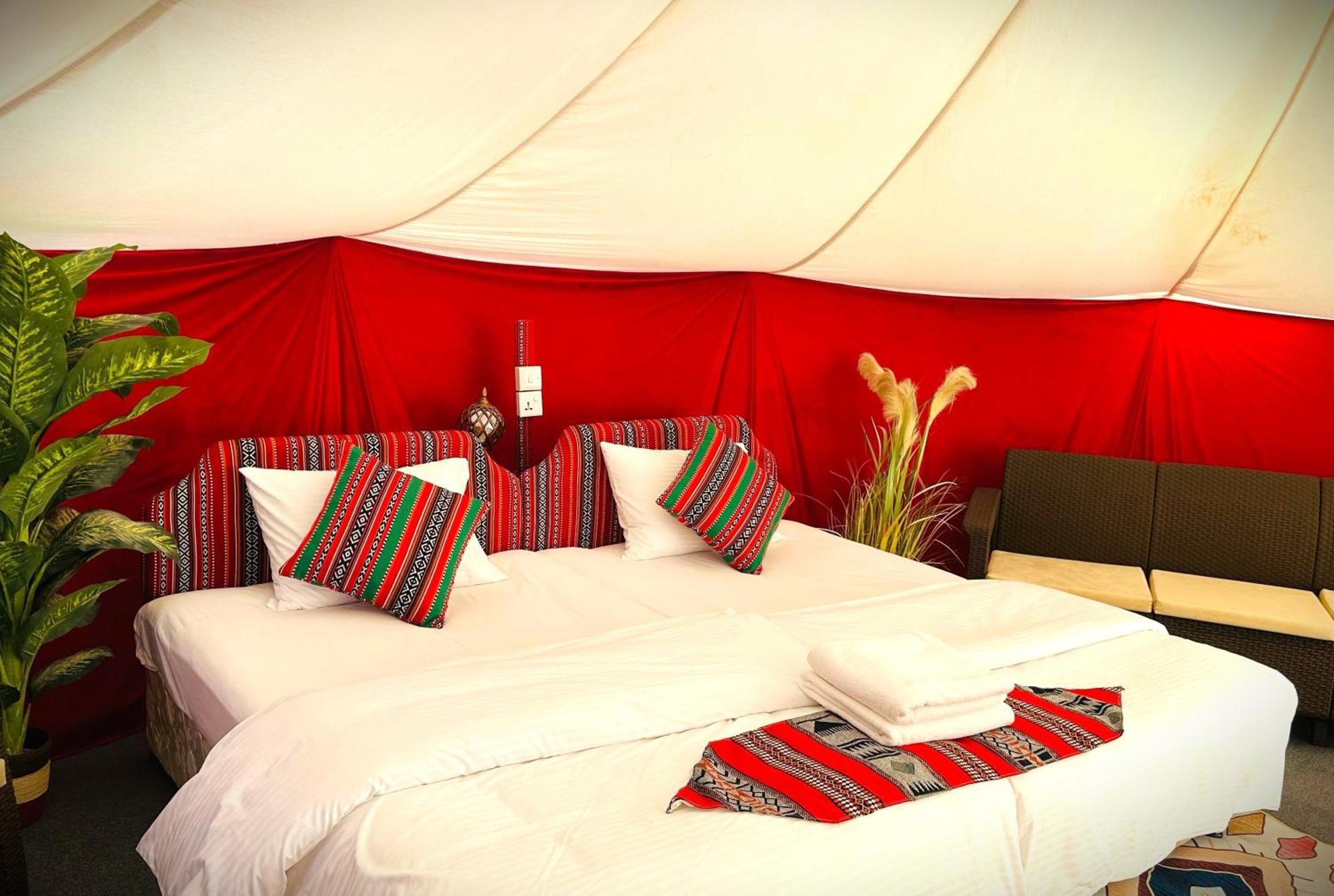 Al Salam Desert Camp Campsite *