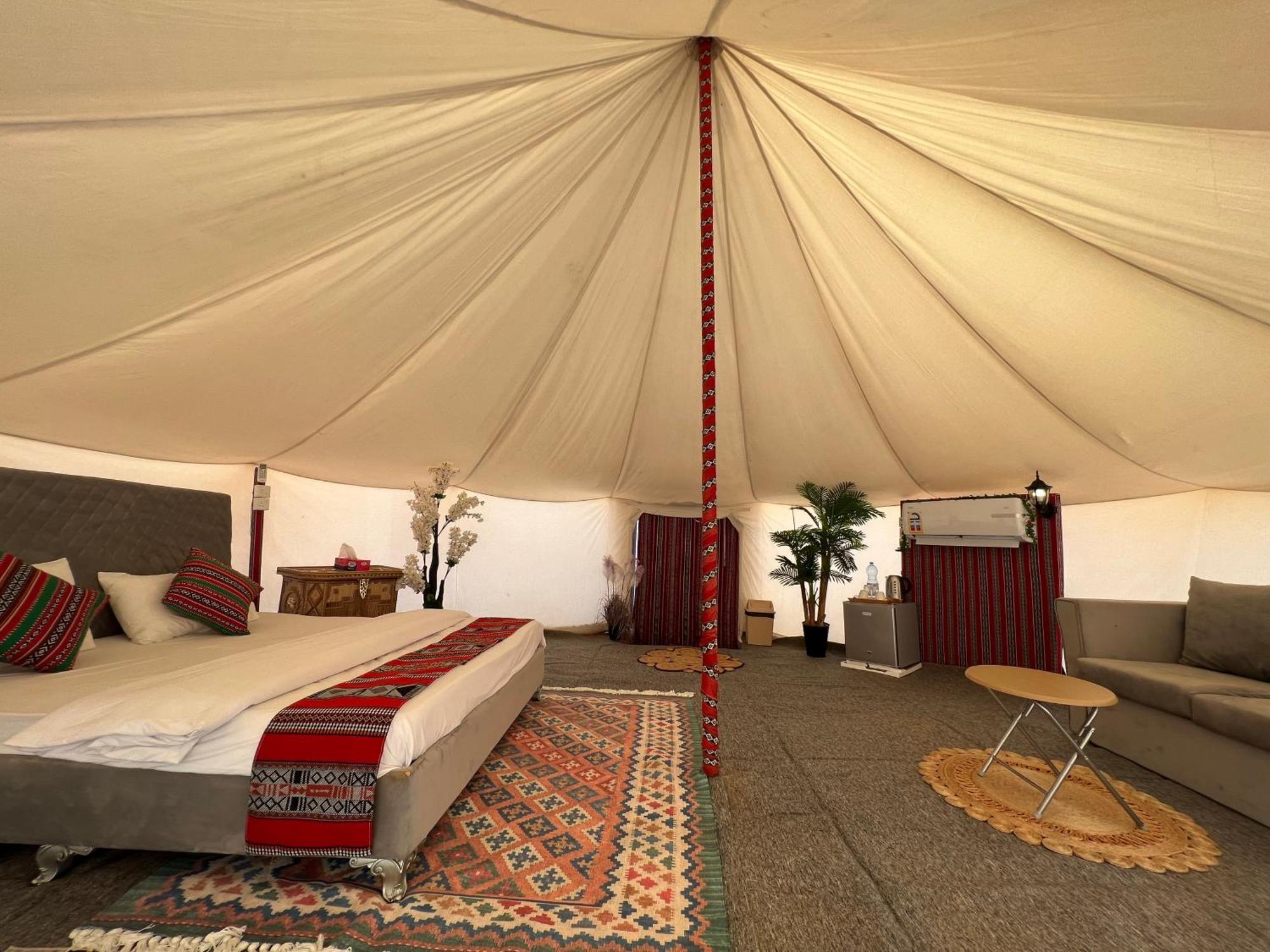 Al Salam Desert Camp *